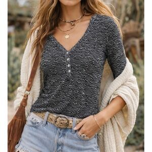 BKE Buckle Sz XL Womens Sheer Black Long Sleeve Fitted Blouse Top Casual Button